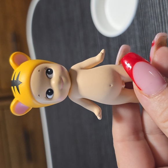 SONNY ANGEL TIGER 100% AUTHENTIC V2 Collection - Picture 3 of 8